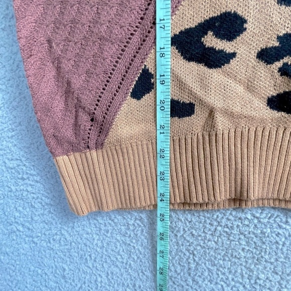 New Boho Leopard Print Sweater Womens Size Medium Mocha Brown Cold Shoulder Top - Picture 13 of 13